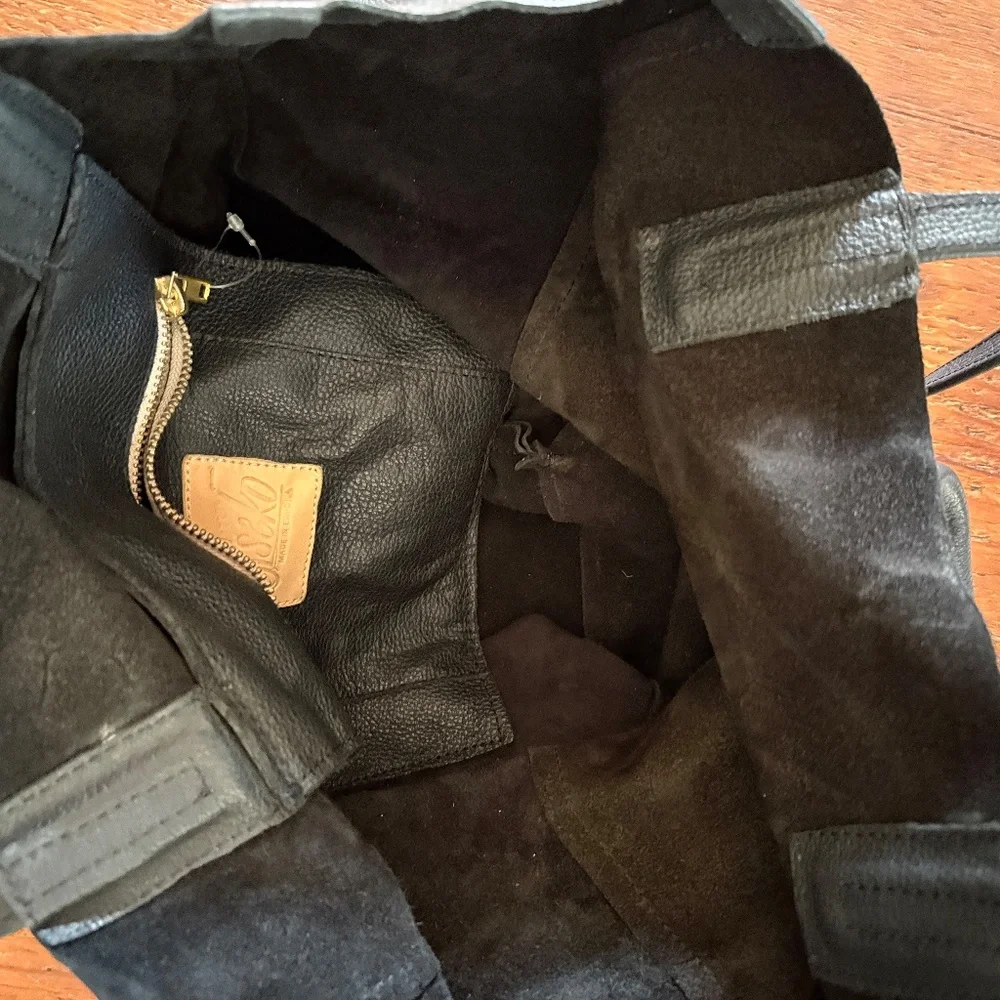 Sseko Leather Tote Bag in Black with Flaw